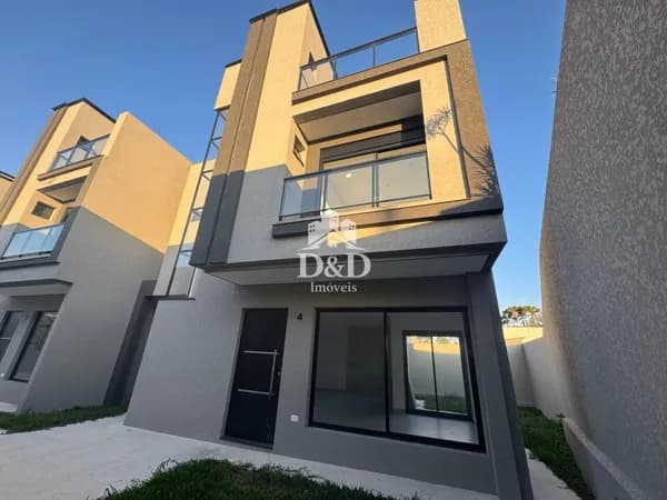 Casa Triplex Com Churrasqueira no Terraço