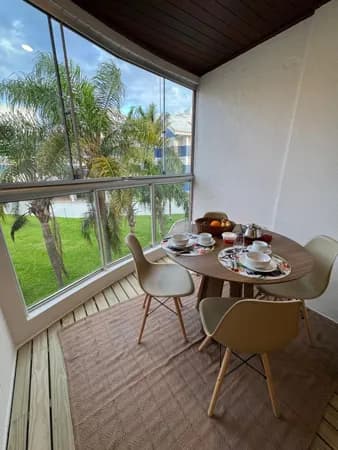 Apartamento em Ingleses quadra do mar , Florianópolis/SC