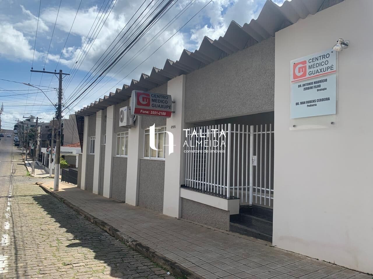 Sala Comercial - Centro Médico Guaxupé - R$1.600,00/mês
