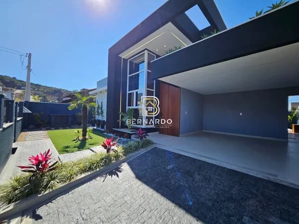 Casa em Palhoça - São Sebastião