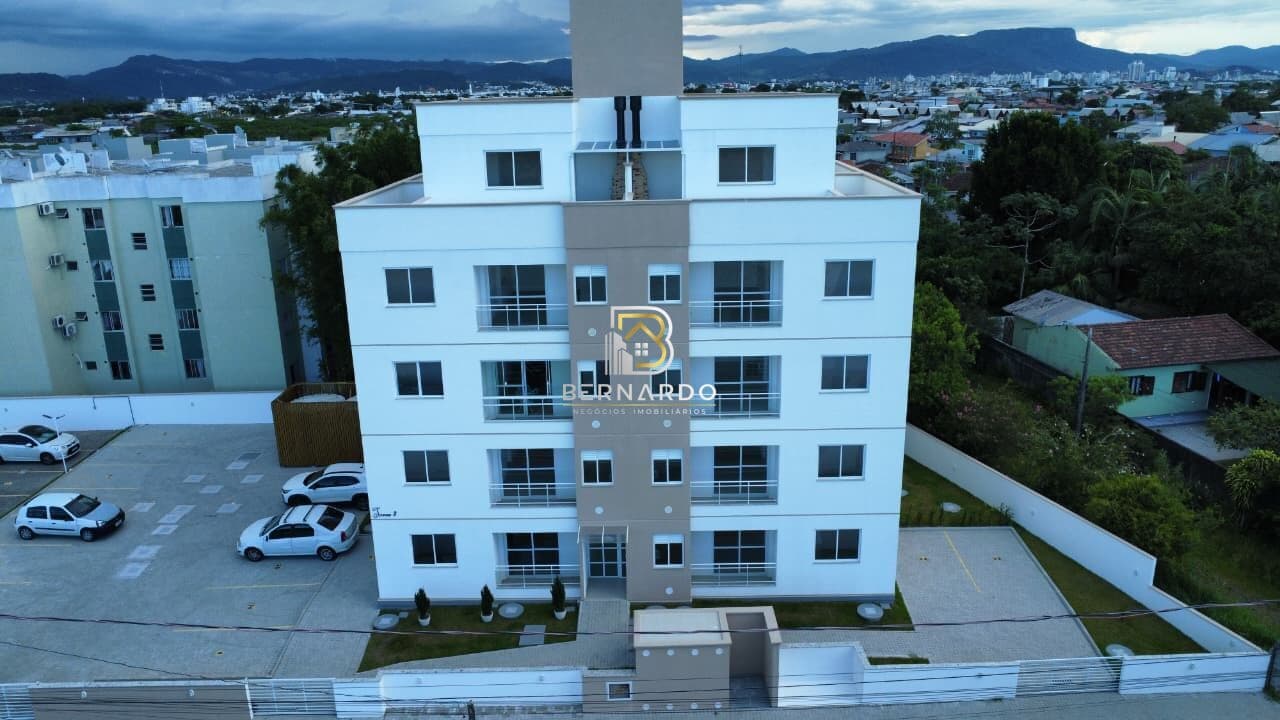 Apartamento em Palhoça - Barra do Aririú