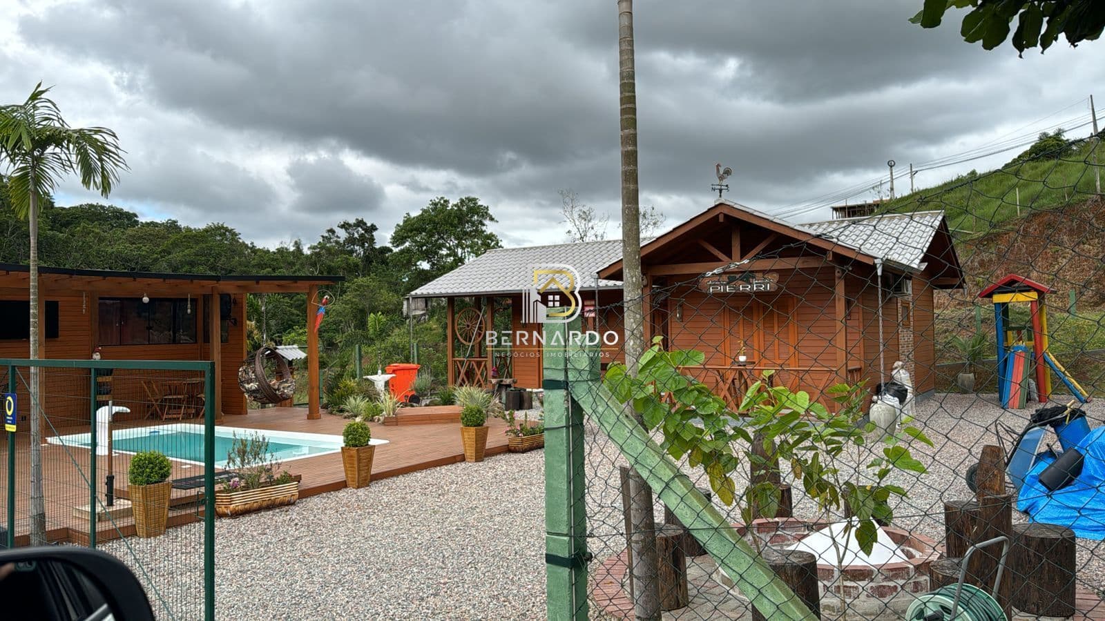 Fazenda/Sítios/Chácaras em Palhoça - São Sebastião