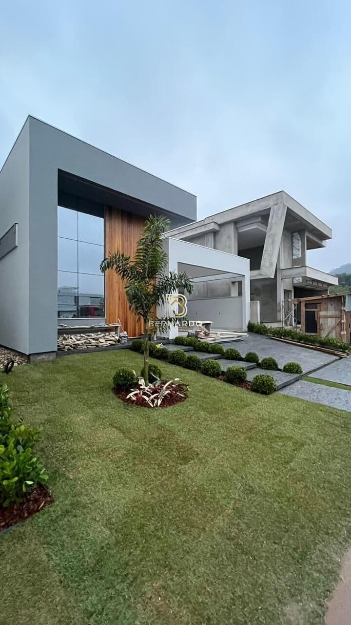 Casa em Palhoça - Pedra Branca