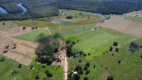 Fazenda/Sítios/Chácaras em Feliz Natal - Centro