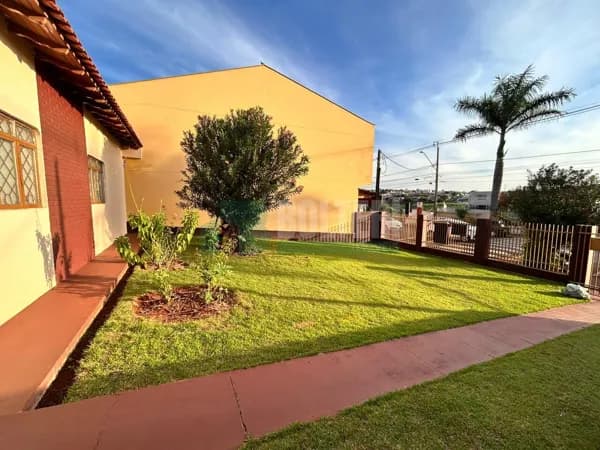 Casa com Edícula Completa – Excelente Oportunidade!