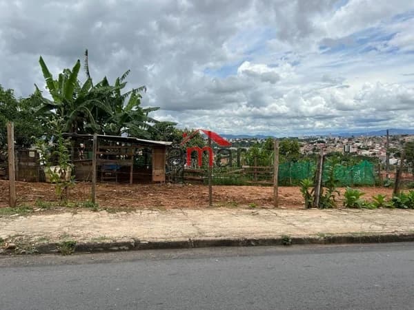 Terreno à venda no bairro Conjunto Habitacional Homero Gil em Betim/MG