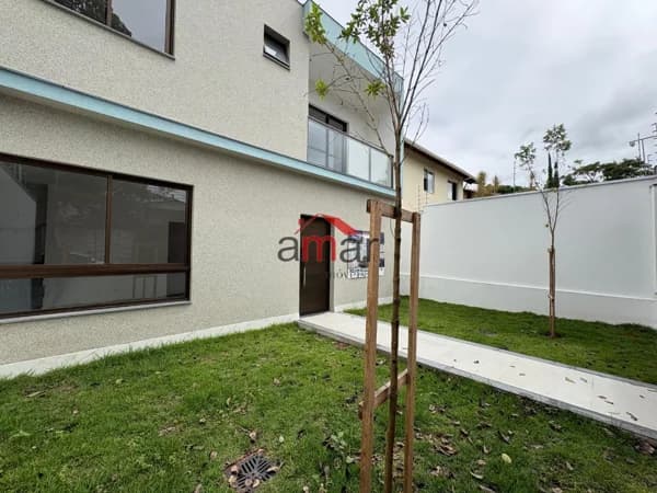 Casa à venda no bairro Trevo em Belo Horizonte/MG