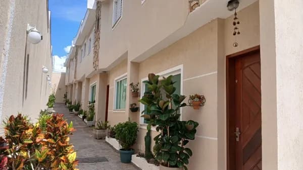 Excelente Sobrado em Condomínio na Penha com 2 suites