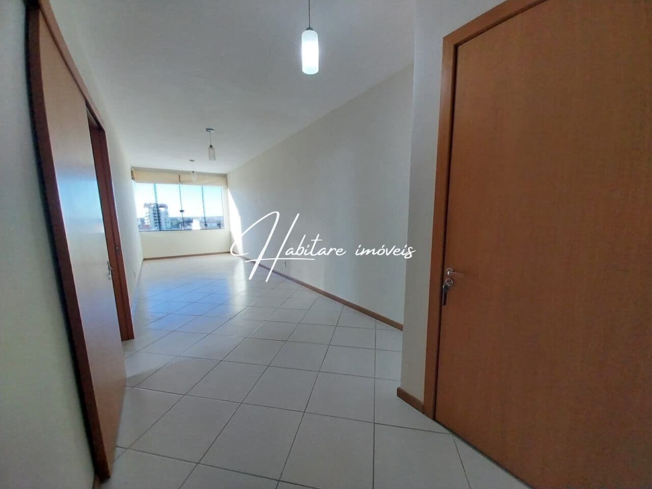 APARTAMENTO NO CENTRO DE ALEGRETE.