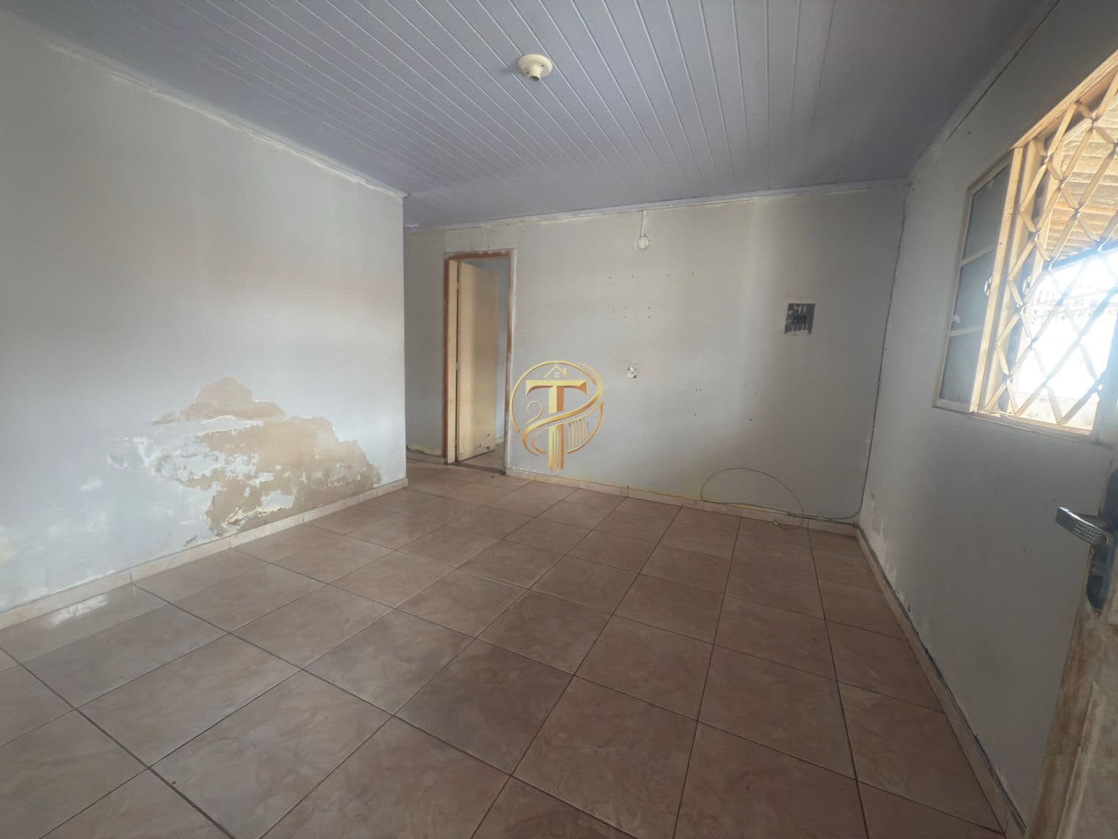 Casa com 2 quartos - com habite-se - QNP 26 Psul - R$215.000,00