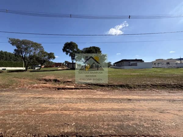 Oportunidade no Ninho Verde 2: 450m² Próximo ao Centro Comercial + Clube SLIM Transferível