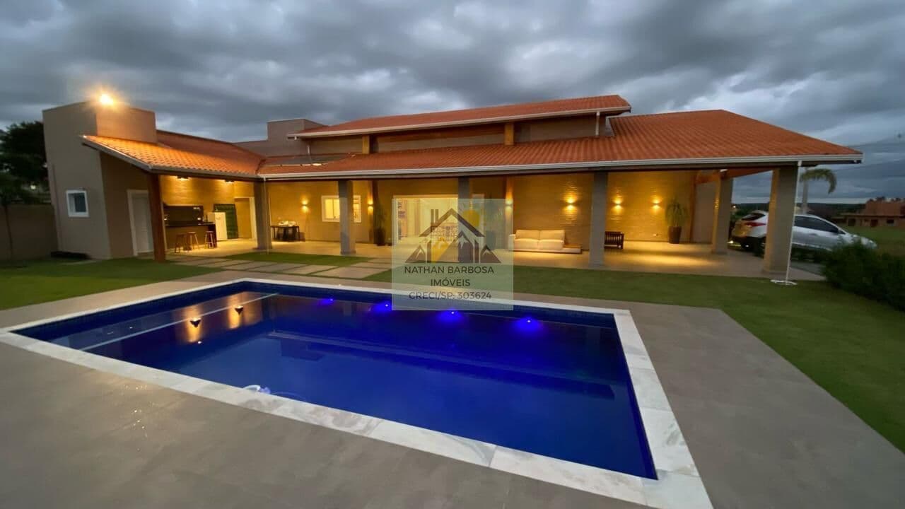 Casa à Venda no Ninho Verde 2 Alto Padrão, Ampla e Sofisticada