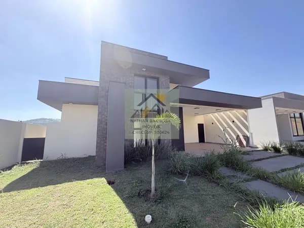Casa à venda no Ninho Verde 2 com vista privilegiada para a Cuesta de Botucatu!