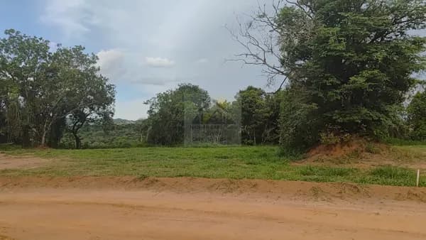 Dois Lotes 600 m² com Projeto Aprovado à Venda no Ninho Verde II Eco Residence