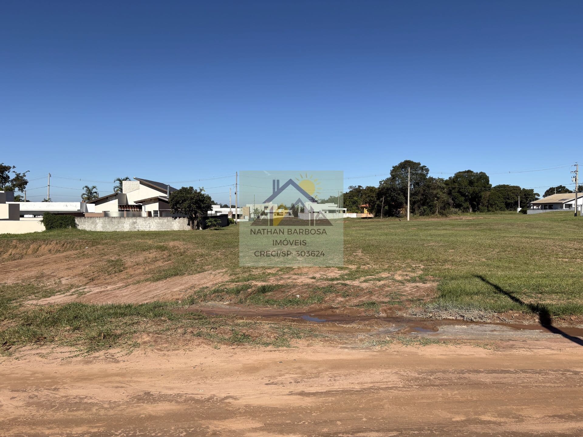 Lote Plano em Região Valorizada do Ninho Verde 2 — Próximo ao Centro Comercial