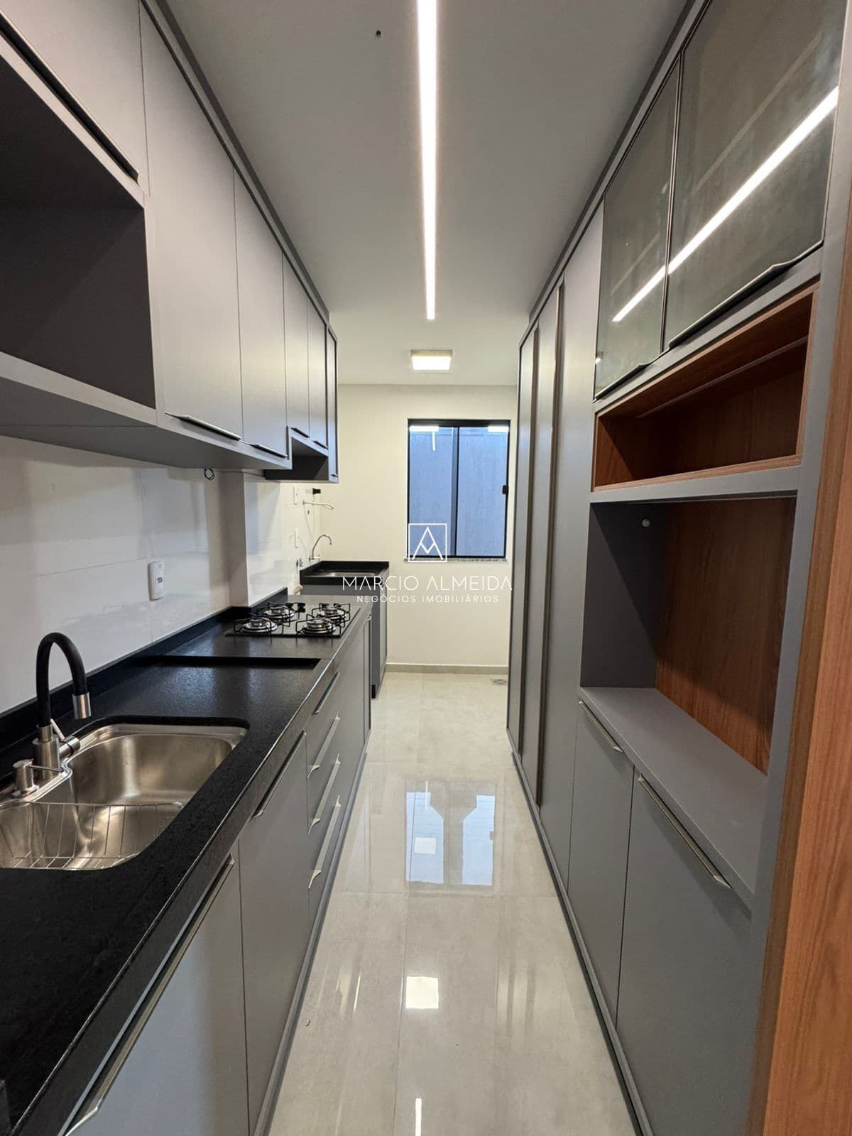 Apartamento Semi Mobiliado