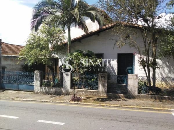 Casa em Resende - Centro