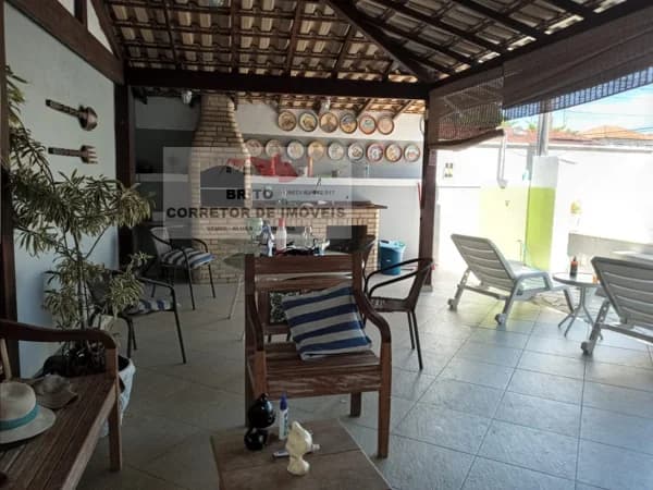 Casa Linear para Venda em Centro Rio das Ostras-RJ
