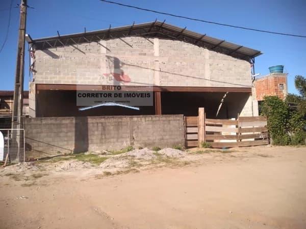 Galpão/Pavilhão Salão Comercial para Venda e Aluguel em Extensão Serramar Rio das Ostras-RJ