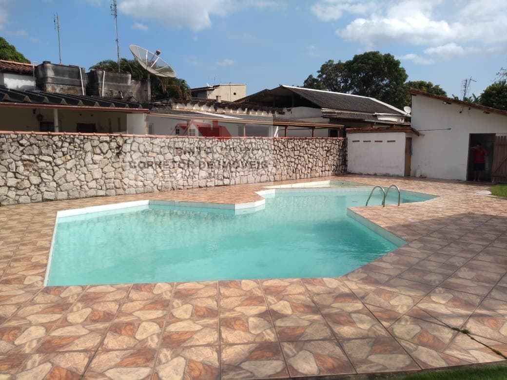 Casa Linear para Venda em Nova Aliança Rio das Ostras-RJ