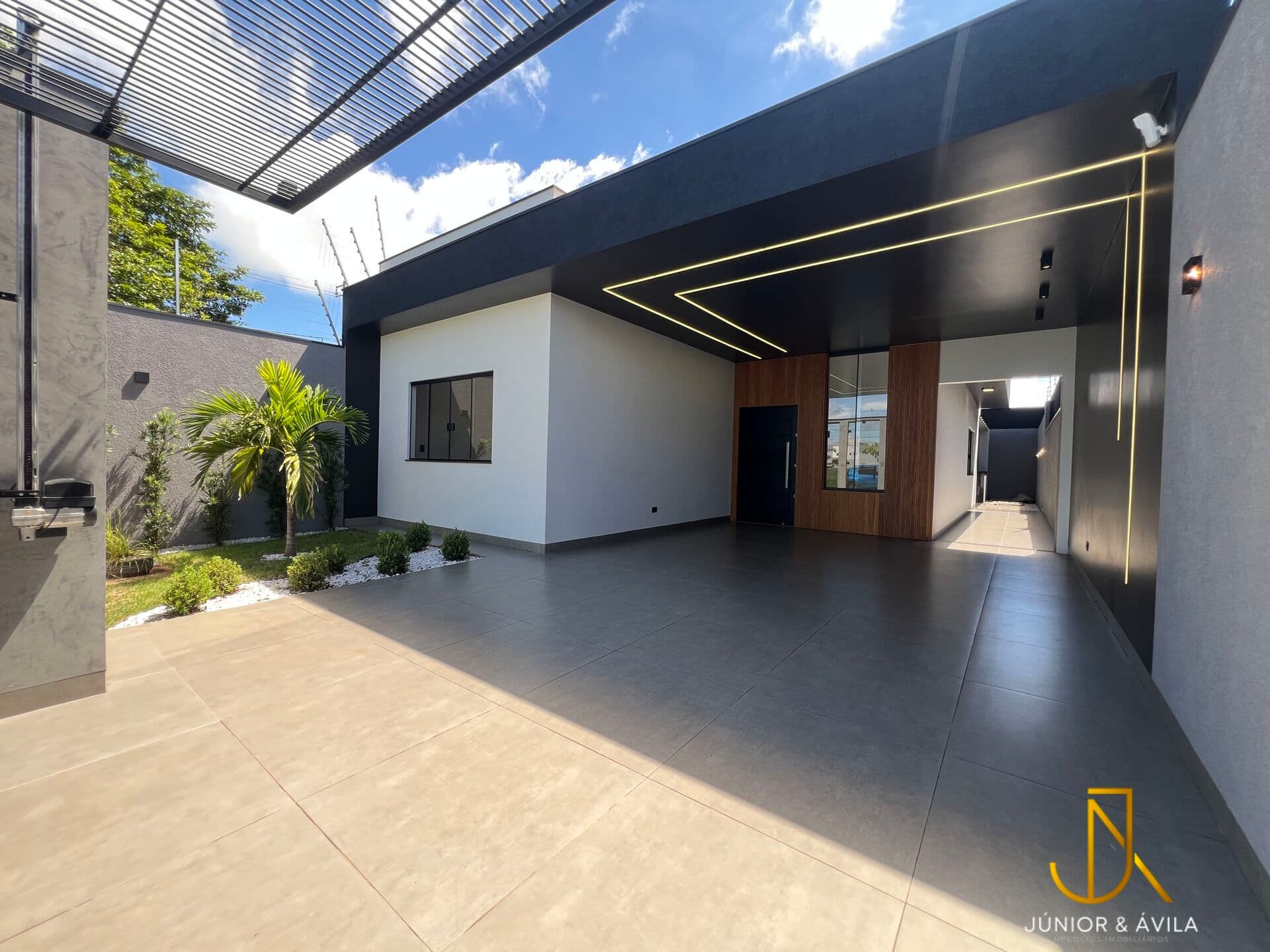 Casa Térrea em Jardim Oriental, Maringá/PR