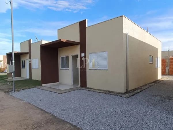 Casa à Venda Condomínio Tuiuiú!