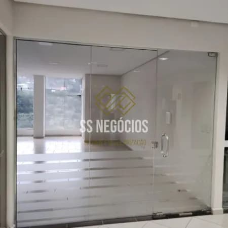 Sala/Conjunto em São José do Ouro - Centro