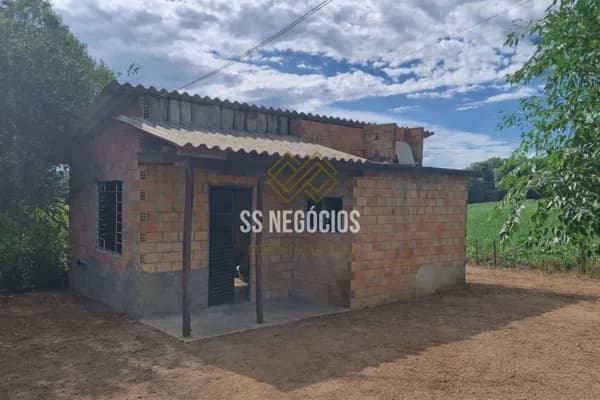 Fazenda/Sítios/Chácaras em Barracão - Centro