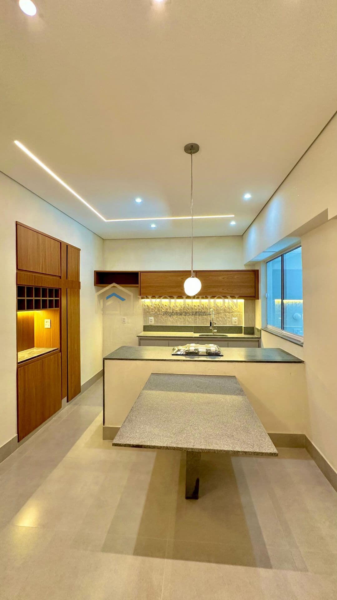 Apartamento 76m2, 2 Quartos sendo 1 Suíte com Closet, Jd Goiás