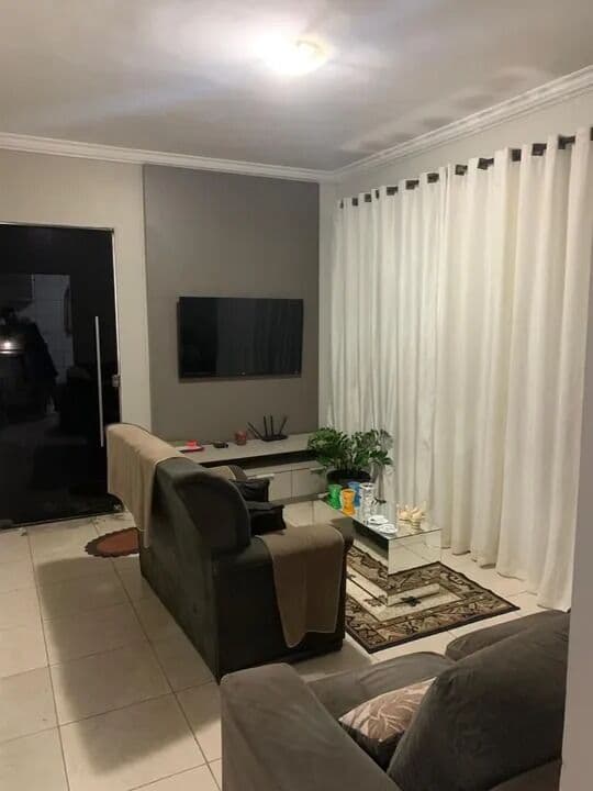 Casa em Jardim Helvécia, Aparecida de Goiânia/GO