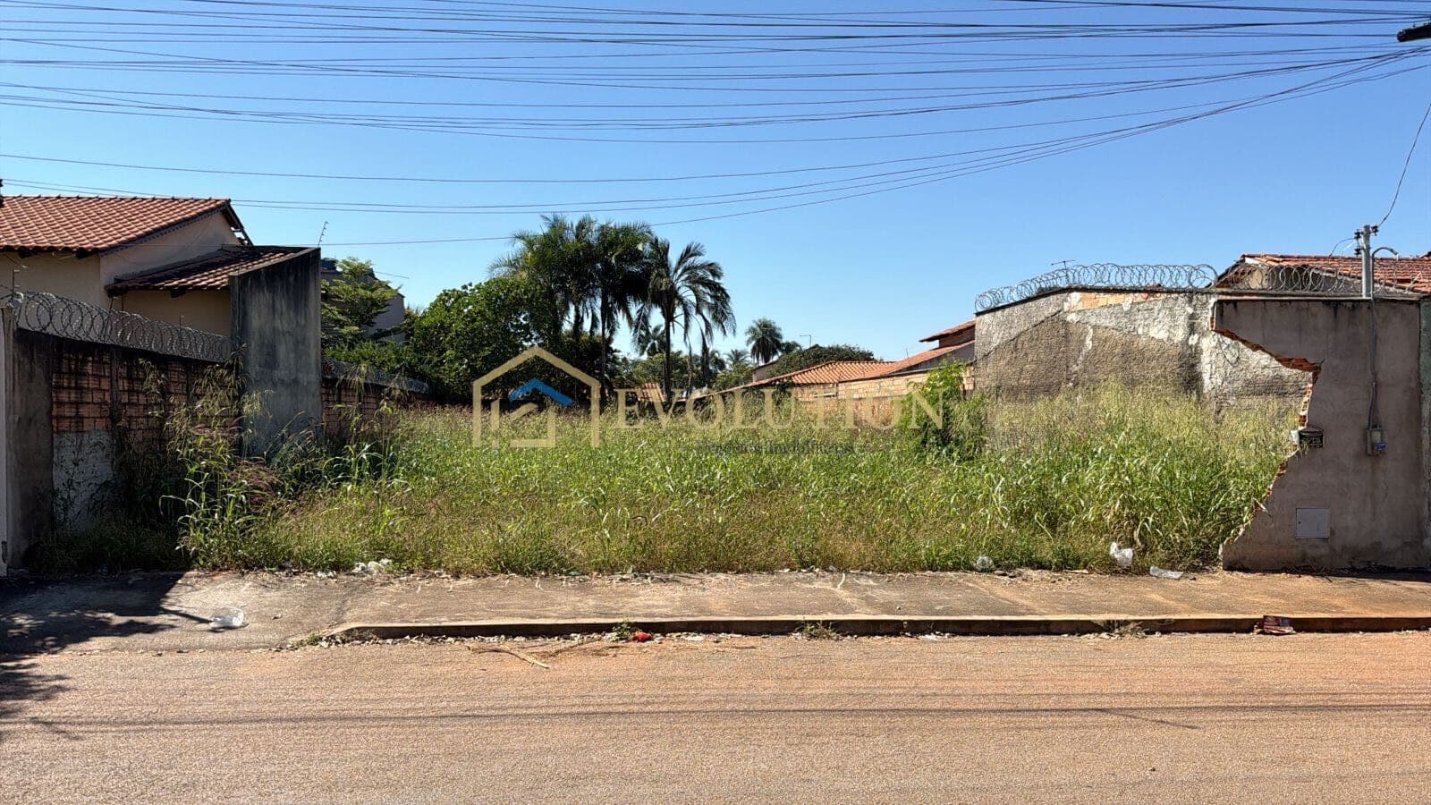 Lote a venda, 525m², Próximo ao Shopping Aparecida