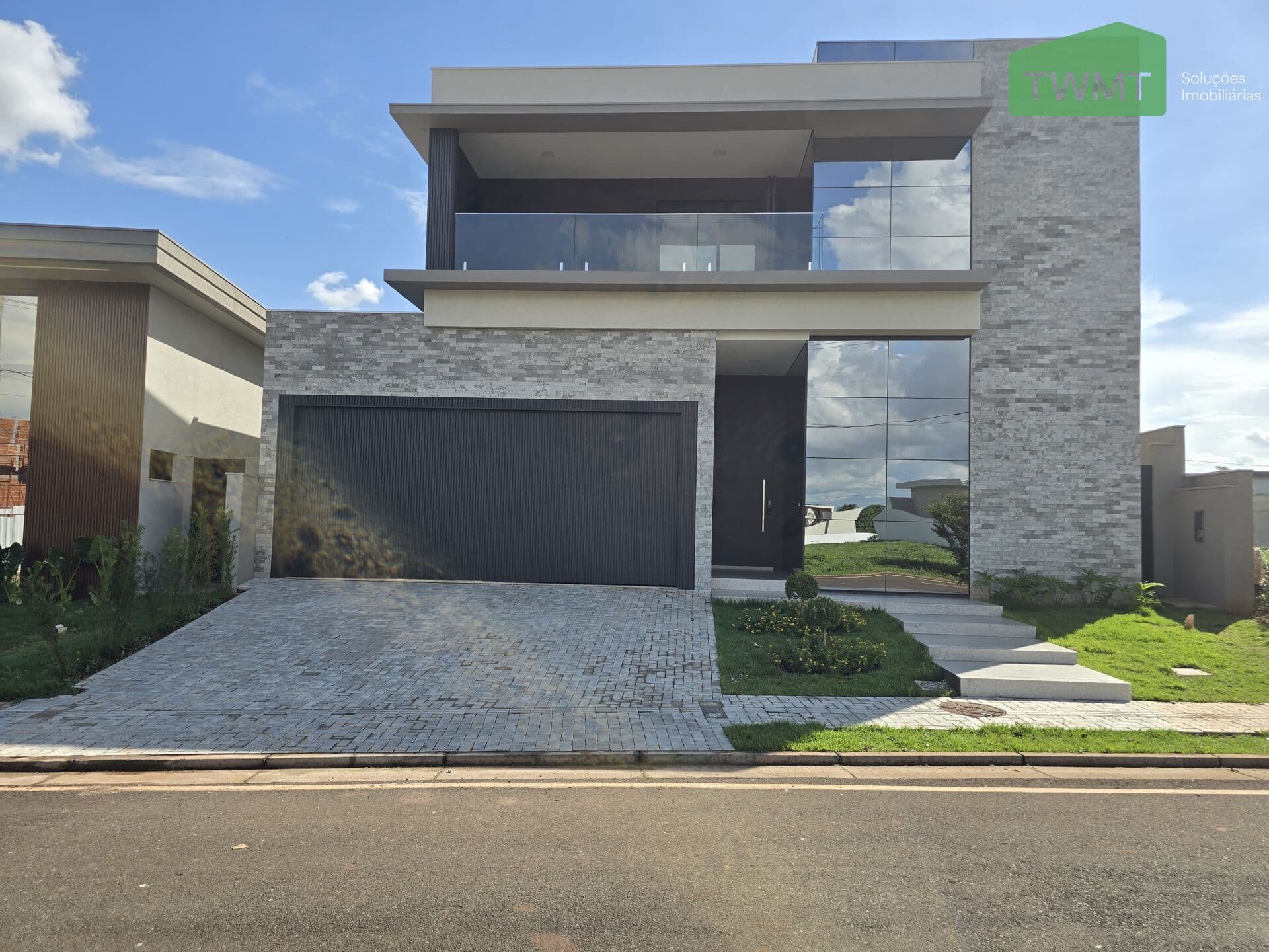 Casa Alto Padrão no Condomínio Manacá