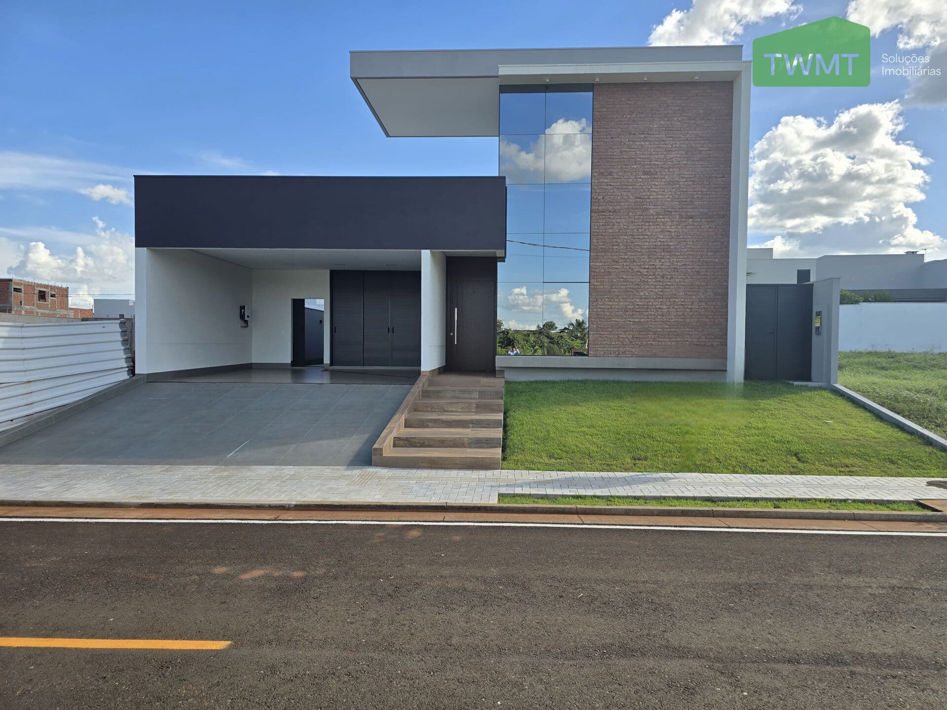 Casa Alto Padrão no Condomínio Manacá