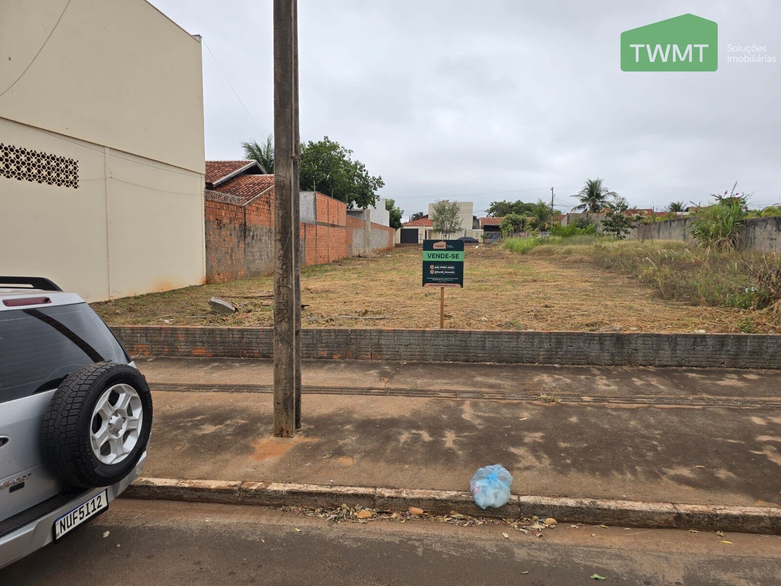 Terreno Av Tancredo Neves