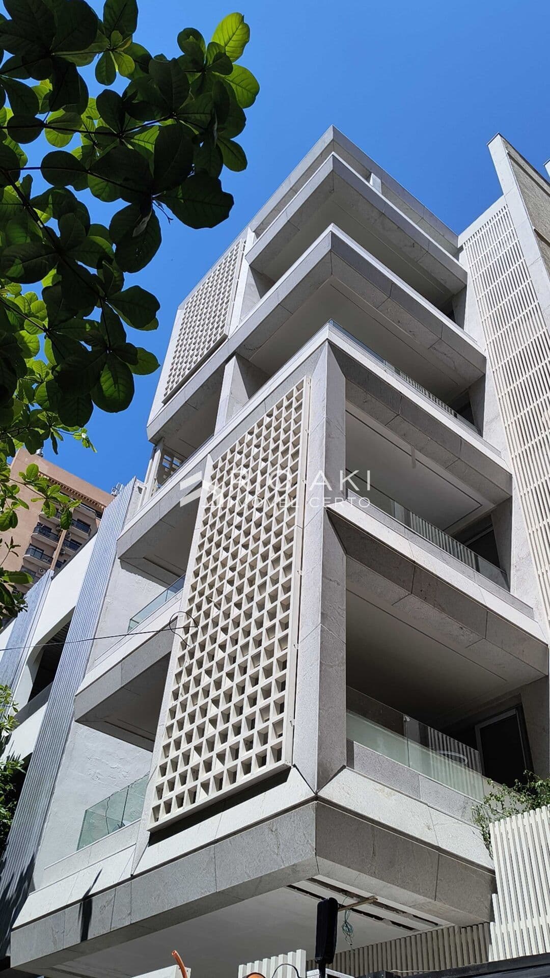 Apartamento Alto Padrão, Studio com VAGA, andar alto e vista frontal, ideal para aluguel temporada short-stay