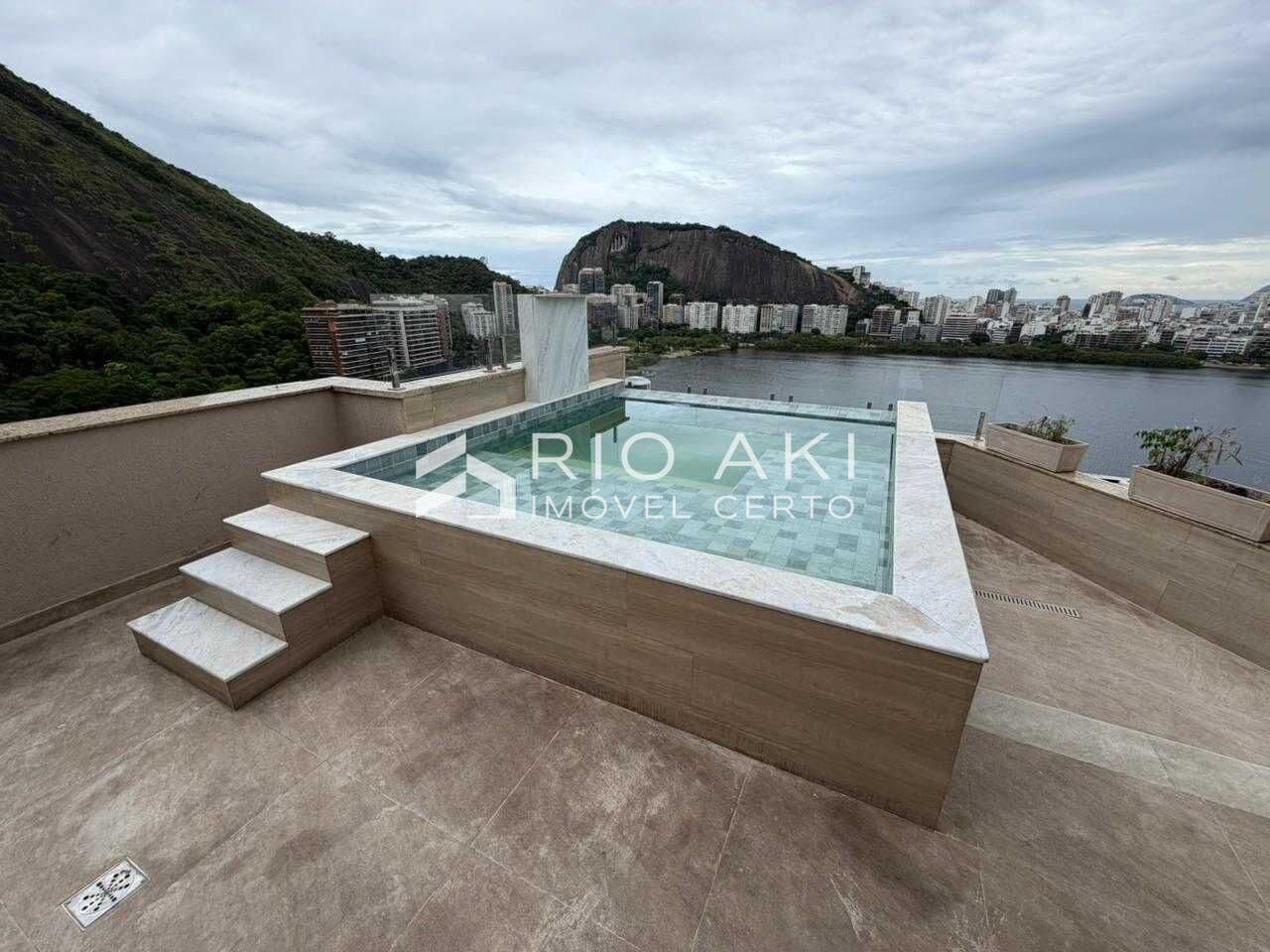 458m² | 4 Suítes | 3 Vagas | Cobertura Exclusiva | Lagoa