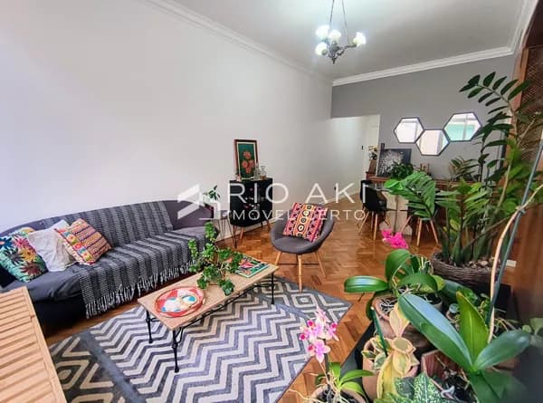Apartamento Reformado no Quadrilátero de Ouro de Ipanema – 113 m², 3 Quartos, 1 Suíte e Vaga
