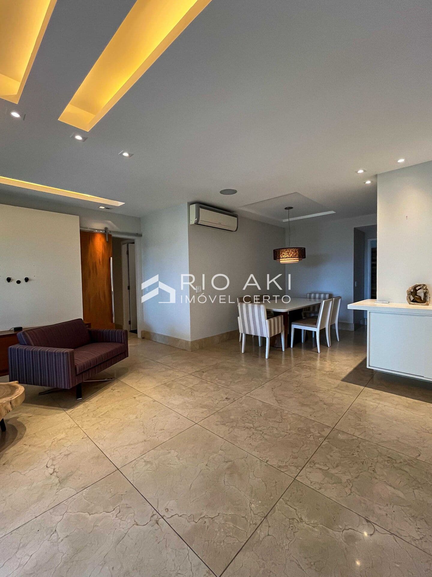 Apartamento 140m² , Vista parcial Mar, Reformado no Condomínio Palais de Nice – Barra da Tijuca