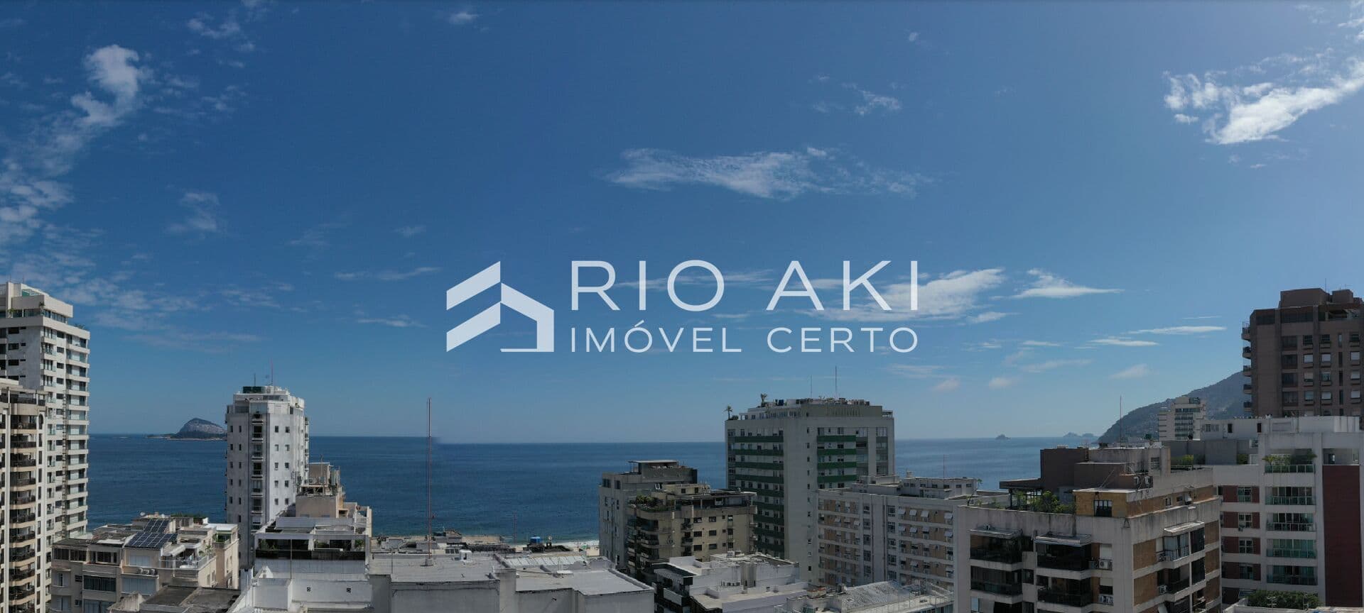 Apartamento Flat, no luxuoso Marias Estúdios Ipanema, entre Postos 8 e 9, a poucos passos da Praia de Ipanema.