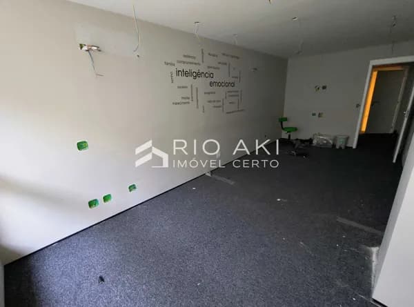 Sala Nova 30,43m² no Lead Américas – Pé-Direito Duplo e 1 Vaga de Garagem