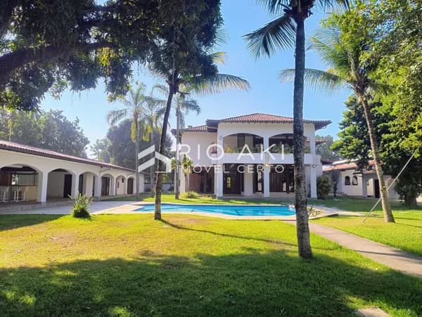 Mansão Dúplex com Subsolo, estilo Clássico Retrô, 2500m² de área útil, no melhor lugar da Barra da Tijuca