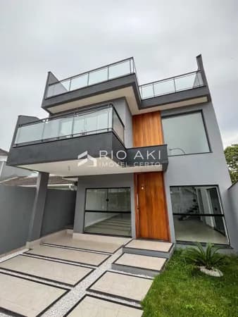 Casa triplex – 5 quartos (4 suítes) – Riviera Del Sol Recreio