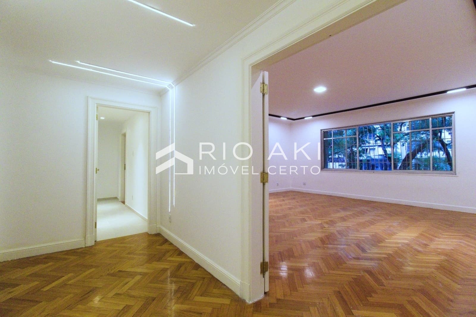 Apartamento GARDEN de Luxo, 420m², Reformado, 4 Quartos, sendo 2 suítes e Vaga, no Flamengo.