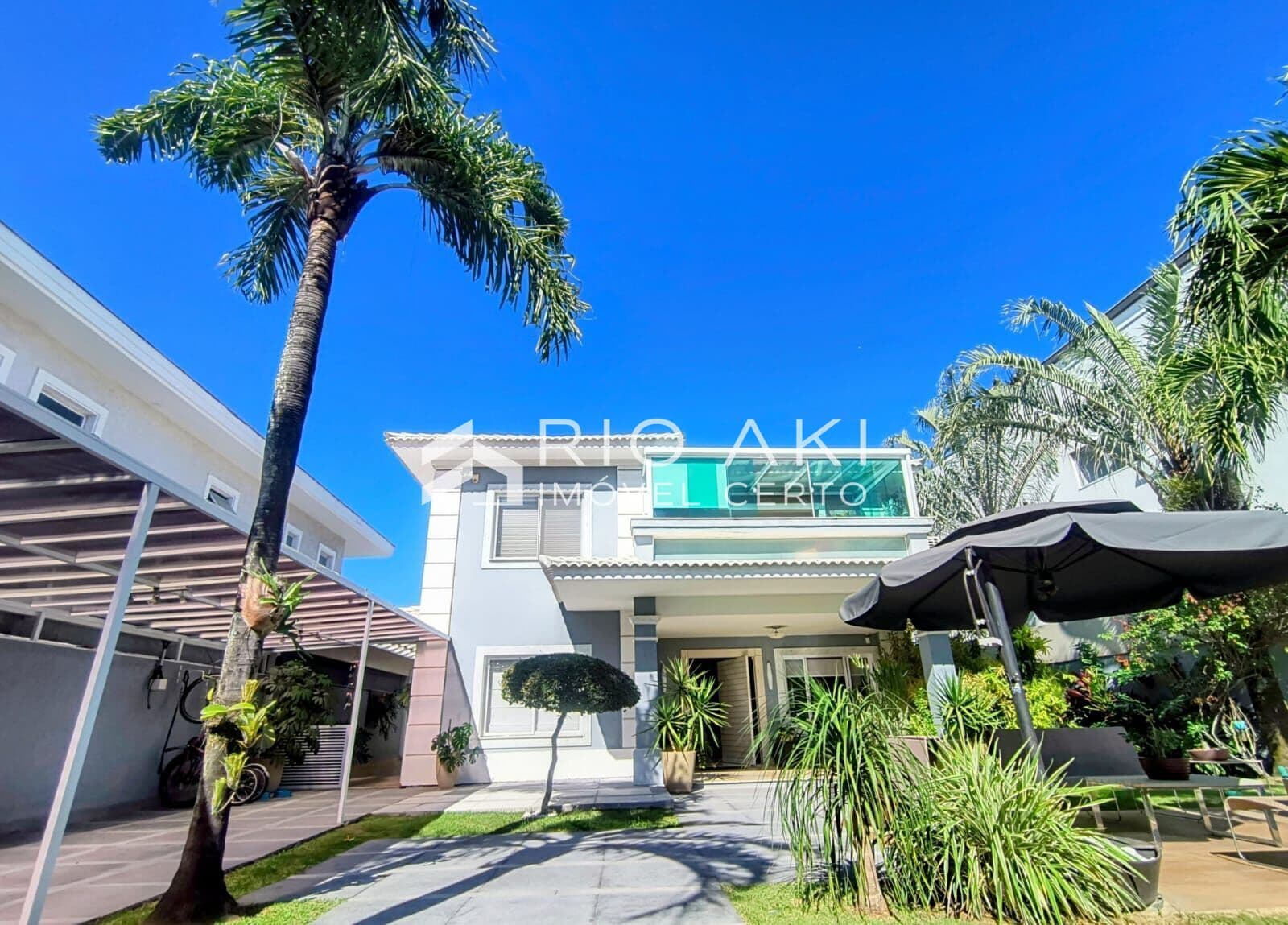 Casa de Alto Padrão – 4 suítes – Sustentável – Condomínio Del Lago Barra da Tijuca