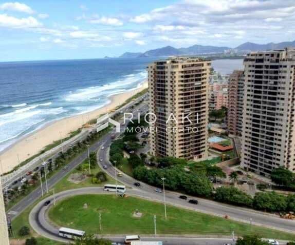 Cobertura Duplex finamente decorada, vista Mar, sol poente, 2 vagas e Clube privativo na Praia da Barra