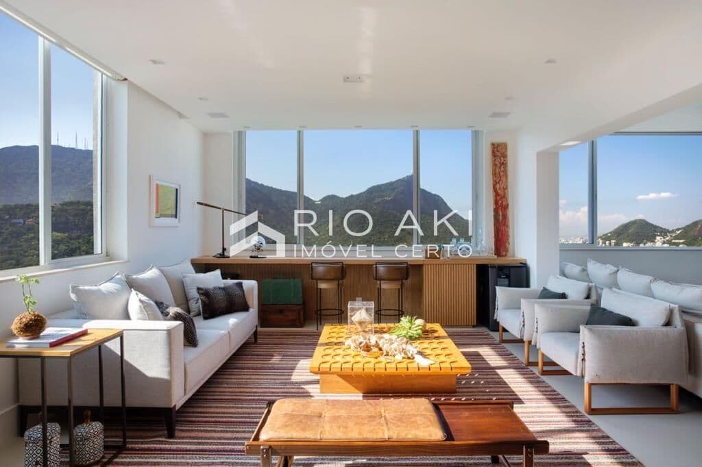 Apartamento de Luxo, 3 quartos, 200m², 2 vagas e amplo Lazer na melhor rua do Alto Leblon.
