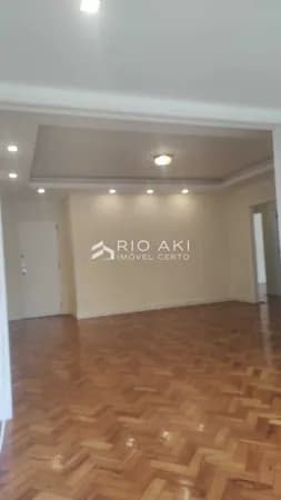 Apartamento com 124 m², planta confortável e bem distribuída