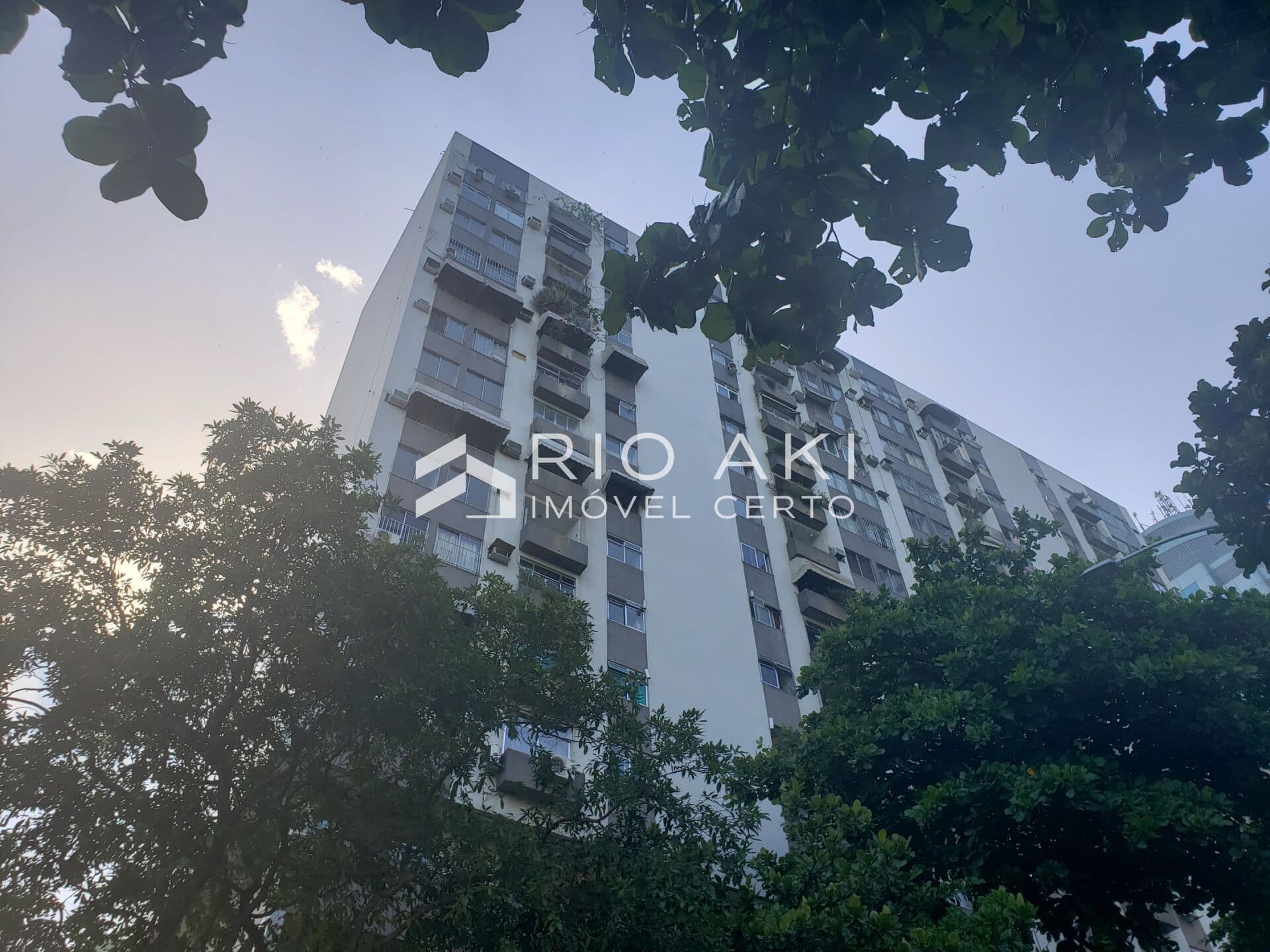 57m² – 2 quartos – Andar alto – Próx. futuro Estádio do Flamengo – Cidade Nova - Junto ao metrô