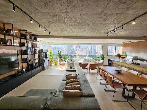 Apartamento impecável de 221m² • 4 suítes • 5 vagas • Mobiliado