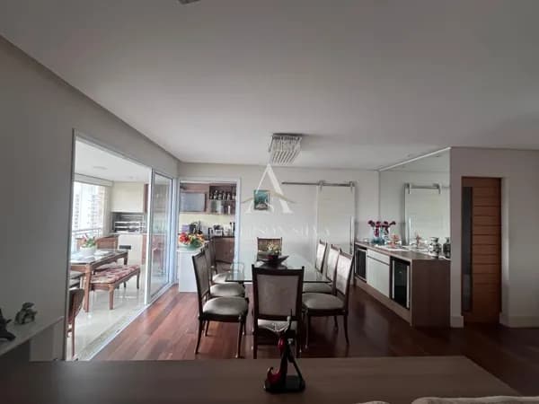 Apartamento alto padrão de 170m²• 3 suítes • 3 vagas • Vila Romana